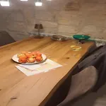 Croatian Family Pool House Near Sea בית נופש *
